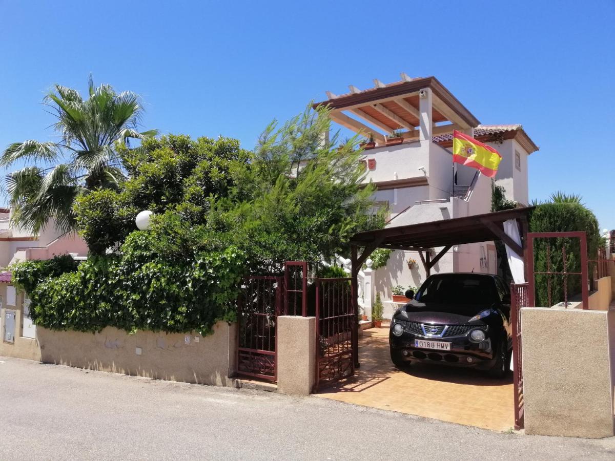 Casa Tranquila En La Marina Urbanizacion Holiday home *